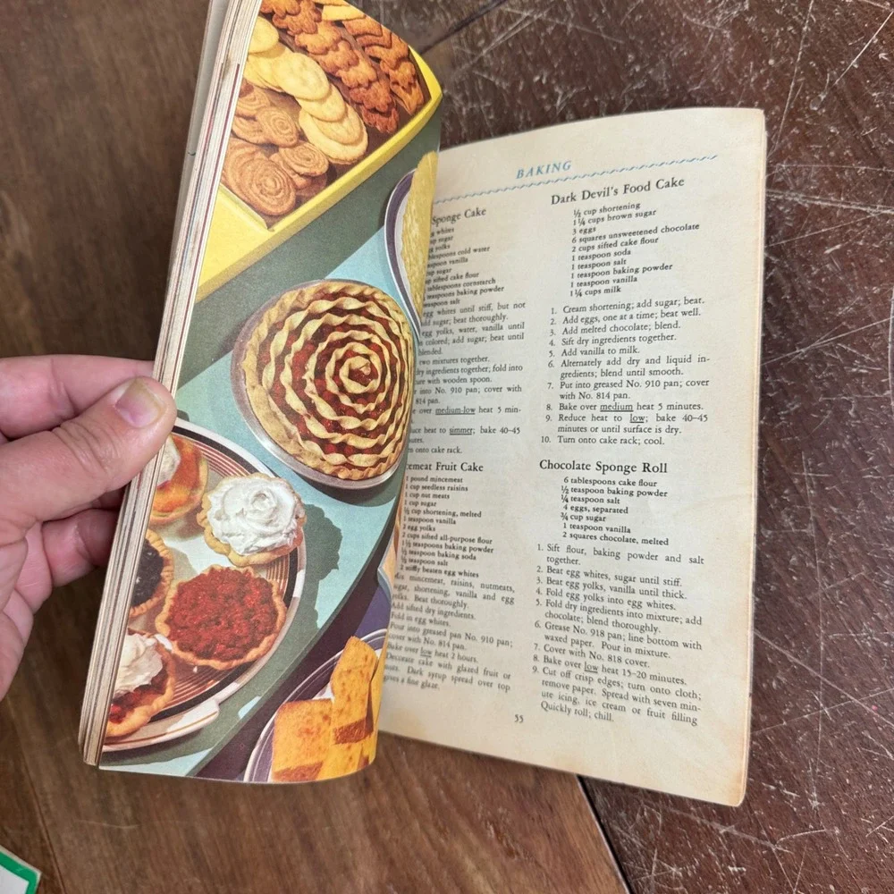Wear-Ever Cookbook New Method Cooking Instruction Book Vintage Recipes‎